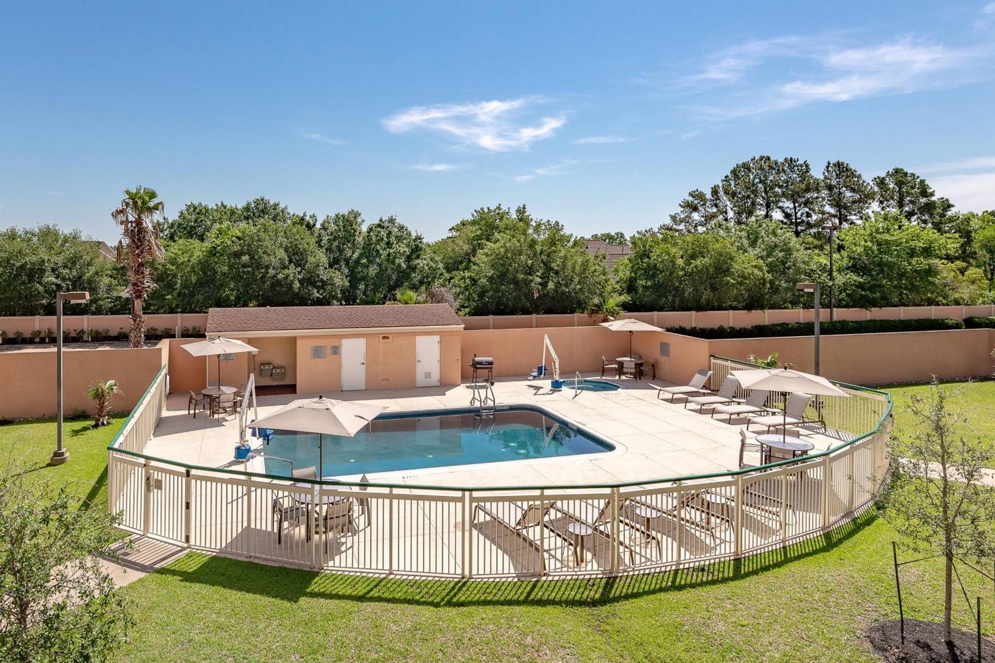 Courtyard By Marriott Bryan College Station Hotel Kültér fotó